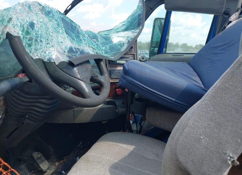 Photo 5 of 2009 Kenworth Construction T2000 (VIN 1XKTD49X89J219745)