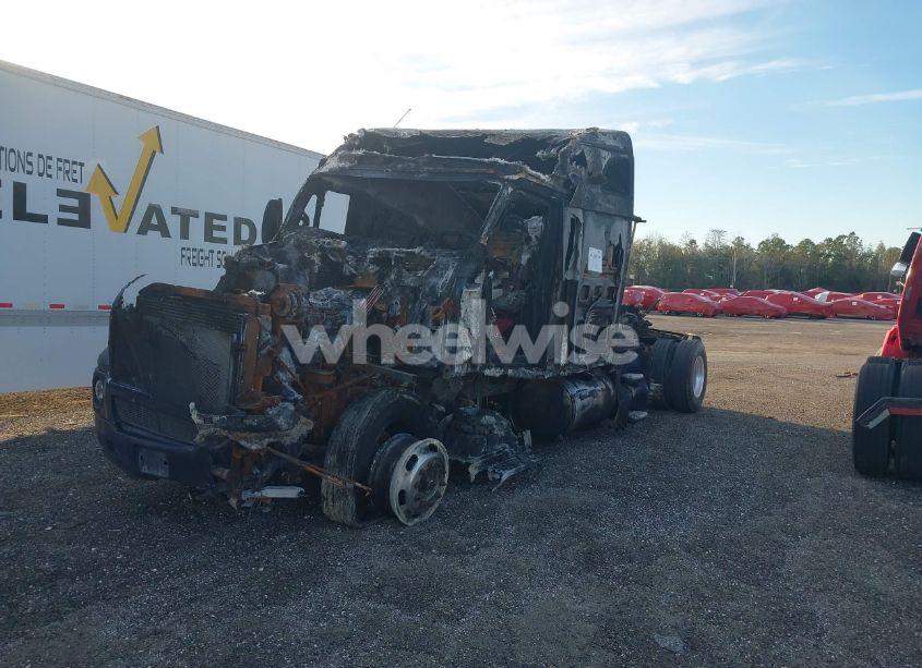 2008 Kenworth Construction T2000 (VIN 1XKTDB9X08J227289) main photo