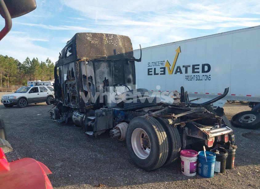 Photo 4 of 2008 Kenworth Construction T2000 (VIN 1XKTDB9X08J227289)