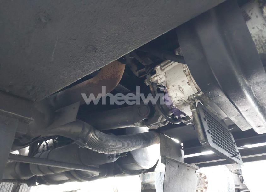 Photo 11 of 1999 Kenworth Construction W900 (VIN 1XKWD69X1XJ772386)