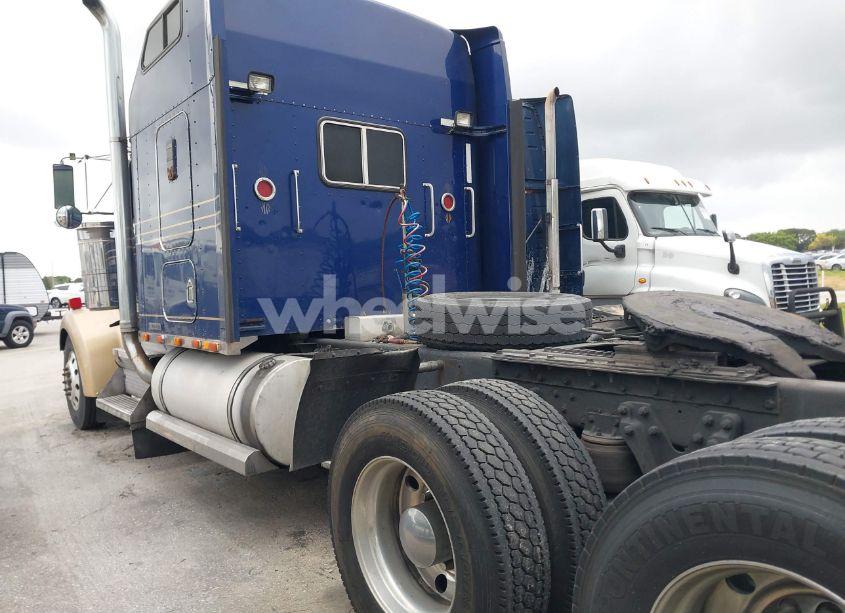 Photo 14 of 1999 Kenworth Construction W900 (VIN 1XKWD69X1XJ772386)