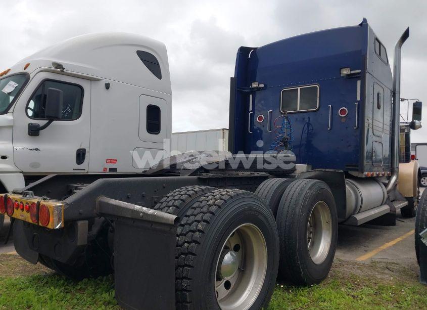 Photo 4 of 1999 Kenworth Construction W900 (VIN 1XKWD69X1XJ772386)