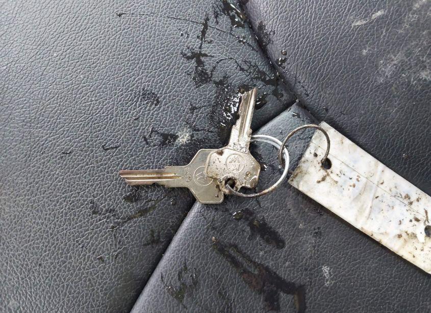 Photo 11 of 2000 Kenworth Construction W900 (VIN 1XKWD69X3YR848922)