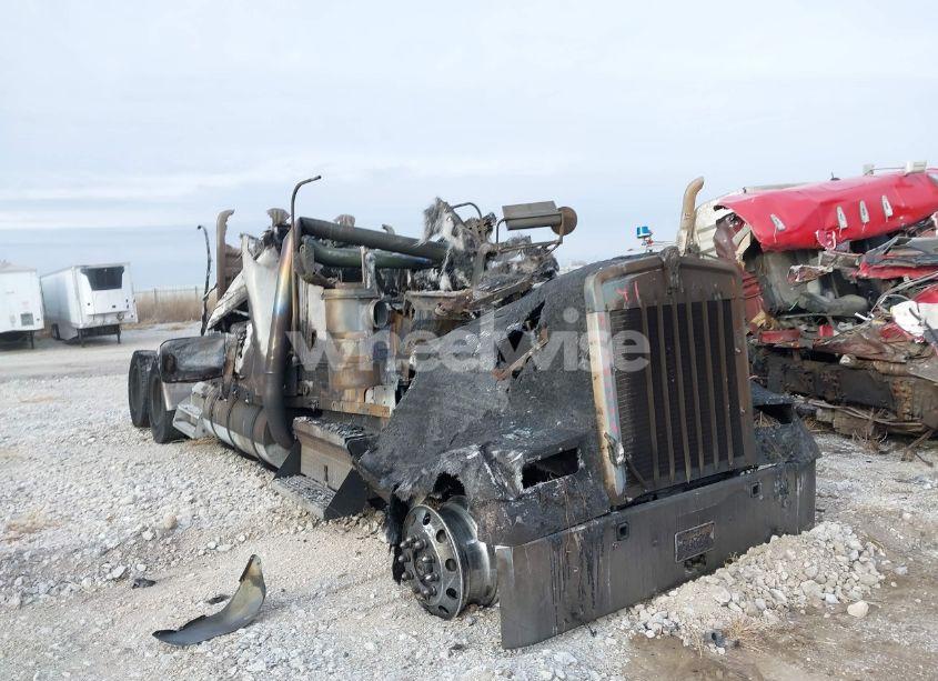 1996 Kenworth Construction W900 (VIN 1XKWDB9X5TS710048) main photo