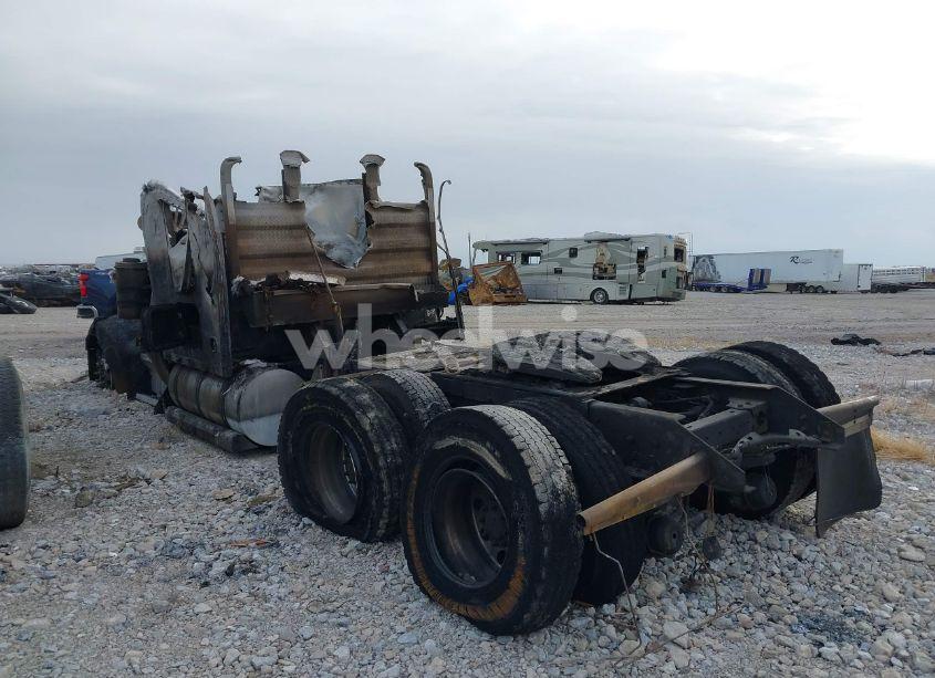 Photo 3 of 1996 Kenworth Construction W900 (VIN 1XKWDB9X5TS710048)