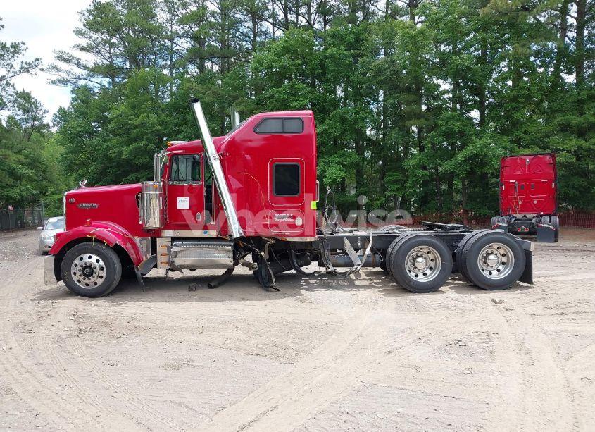 Photo 14 of 1999 Kenworth W900 W900 (VIN 1XKWDB9X8XJ817087)