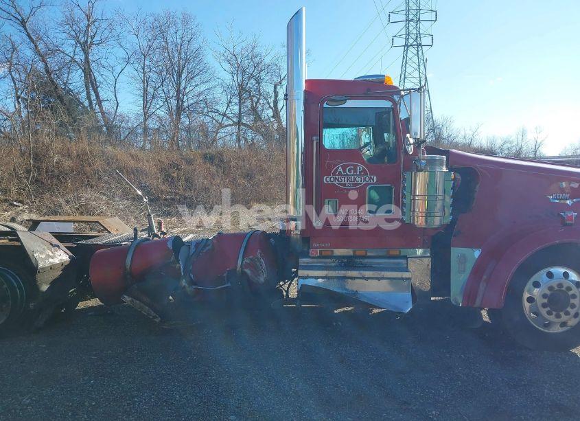 Photo 13 of 1997 Kenworth W900 W900 (VIN 1XKWDB9X9VJ743613)