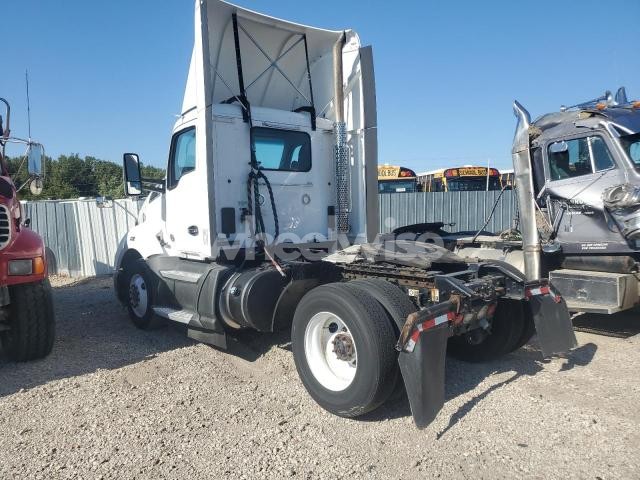 Photo 6 of 2020 KENWORTH T680 SEMI TRUCK (VIN 1XKYA48X4LJ393349)