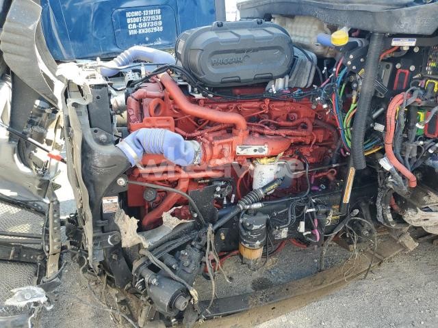 Photo 5 of 2024 KENWORTH CONSTRUCTION T680 (VIN 1XKYD49X1RJ325024)