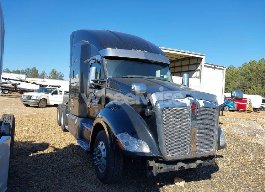 2014 Kenworth Construction T680 (VIN 1XKYD49X2EJ405880) main photo