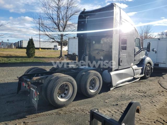 Photo 7 of 2017 KENWORTH T680 SEMI TRUCK (VIN 1XKYD49X2HJ132735)