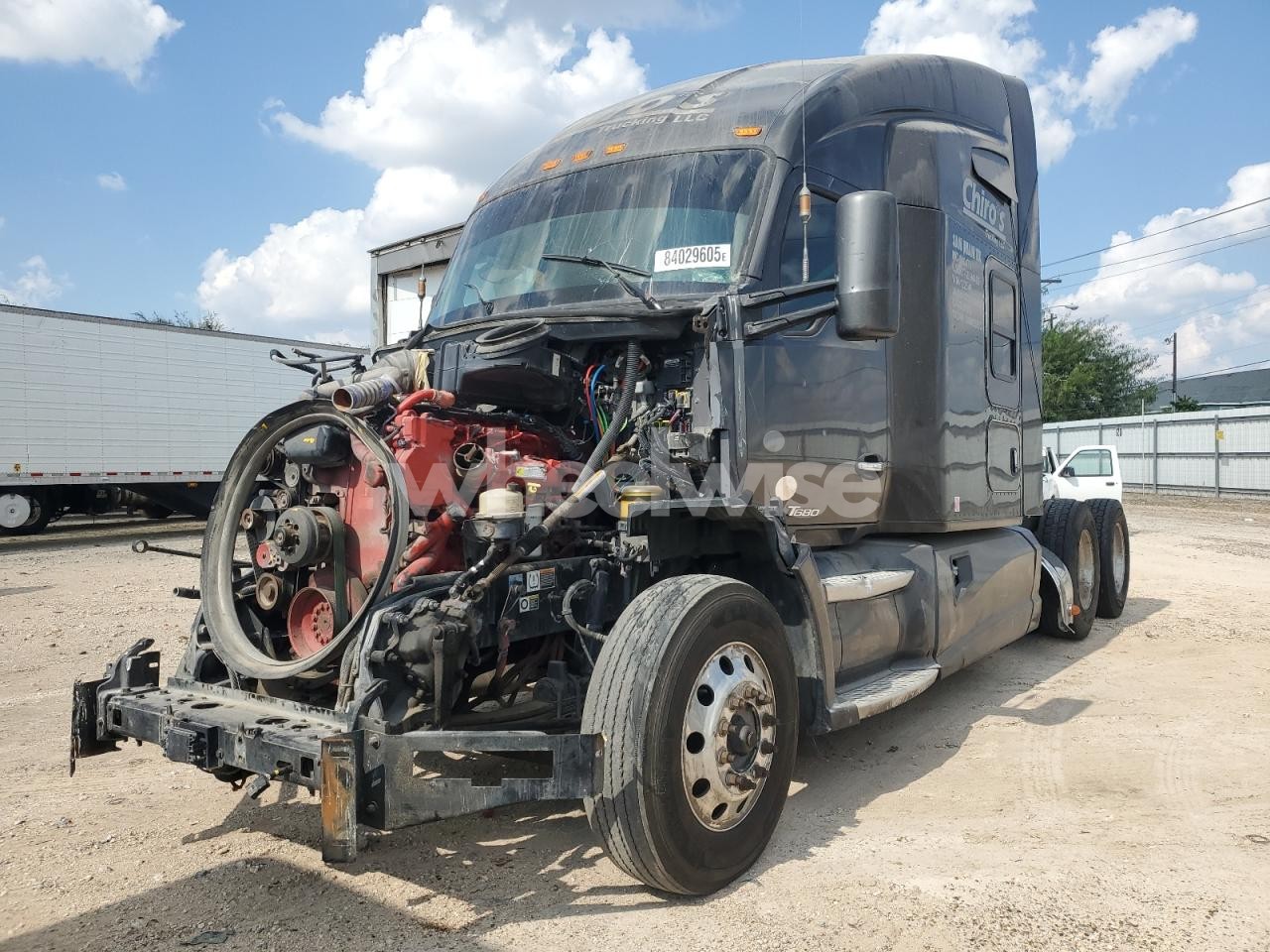 Photo 2 of 2017 KENWORTH T680 SEMI TRUCK (VIN 1XKYD49X4HJ122546)