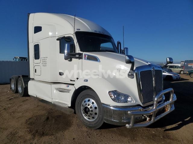 Photo 10 of 2020 KENWORTH T680 SEMI TRUCK (VIN 1XKYD49X4LJ427831)