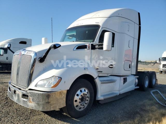 Photo 9 of 2019 KENWORTH T680 SEMI TRUCK (VIN 1XKYD49X7KJ221711)