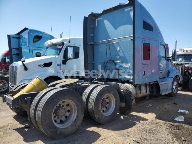 2016 KENWORTH T680 SEMI TRUCK (VIN 1XKYD49X8GJ463253) main photo