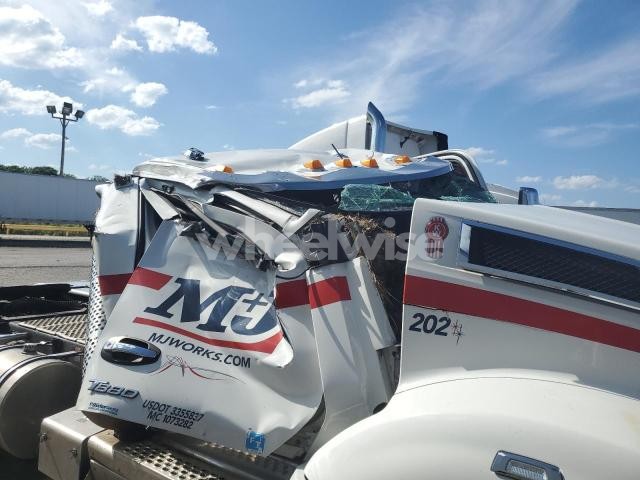 2023 KENWORTH CONSTRUCTION T880 (VIN 1XKYD49X8NJ496458) main photo