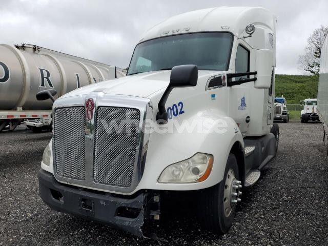 Photo 5 of 2018 KENWORTH T680 SEMI TRUCK (VIN 1XKYD49X9JJ184658)