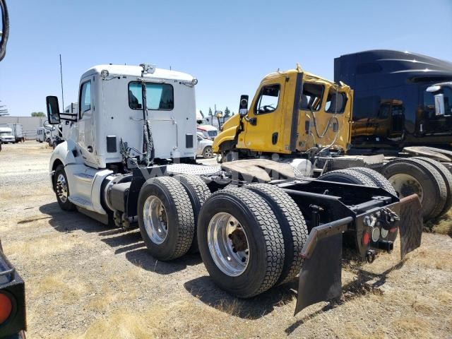 Photo 7 of 2018 KENWORTH T680 SEMI TRUCK (VIN 1XKYD49X9JJ209753)
