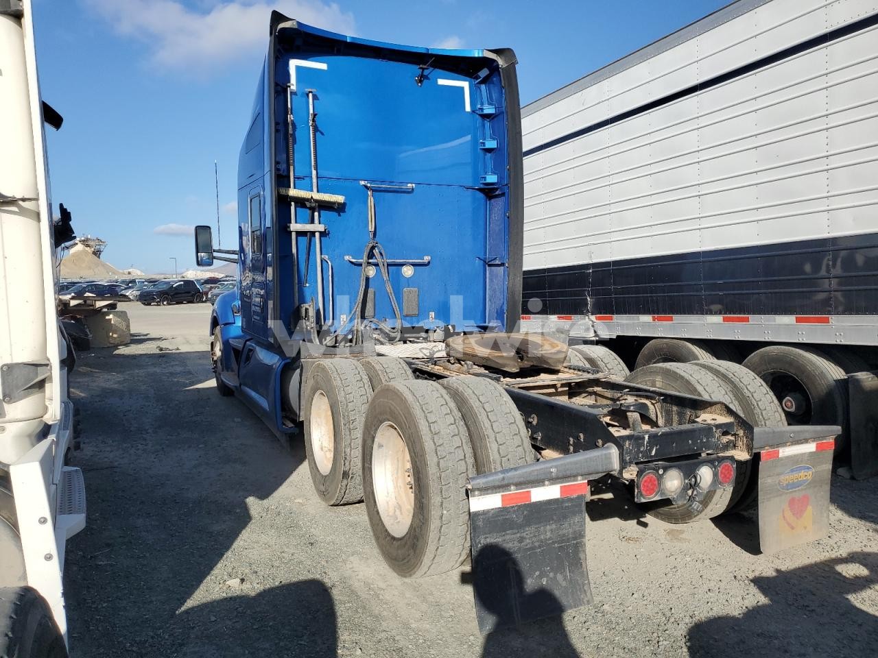 Photo 3 of 2019 KENWORTH T680 SEMI TRUCK (VIN 1XKYD49X9KJ280324)