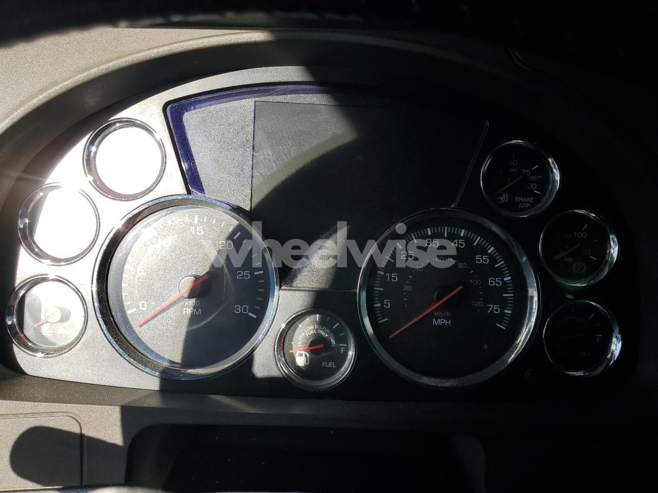 Photo 8 of 2019 KENWORTH T680 SEMI TRUCK (VIN 1XKYD49X9KJ280324)