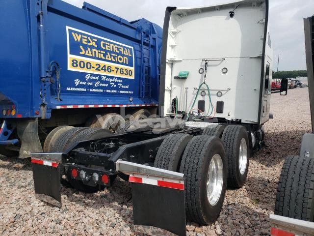 Photo 7 of 2024 KENWORTH T680 SEMI TRUCK (VIN 1XKYD49XXRJ379681)