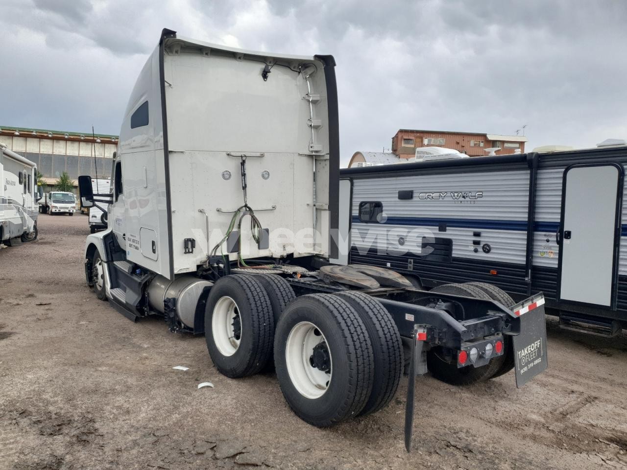 Photo 3 of 2025 KENWORTH T680 SEMI TRUCK (VIN 1XKYD49XXSJ189529)