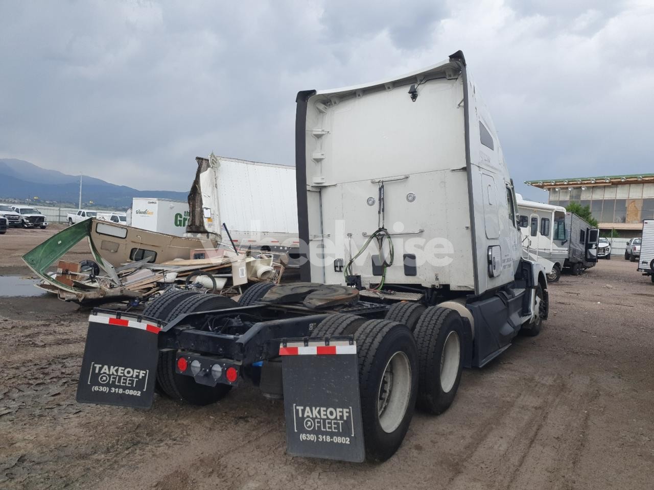 Photo 4 of 2025 KENWORTH T680 SEMI TRUCK (VIN 1XKYD49XXSJ189529)