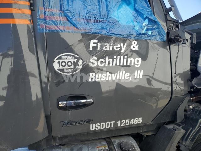 2025 KENWORTH T680 SEMI TRUCK (VIN 1XKYDK9X5SJ166874) main photo