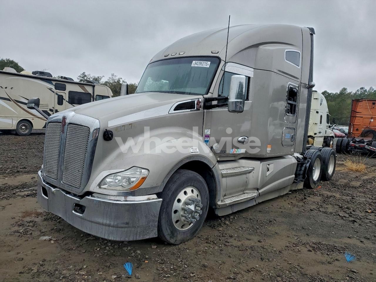 Photo 2 of 2015 KENWORTH CONSTRUCTION T680 (VIN 1XKYDP8XXFJ442129)
