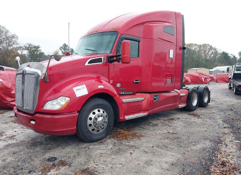 Photo 2 of 2016 Kenworth Construction T680 (VIN 1XKYDP9X1GJ978807)