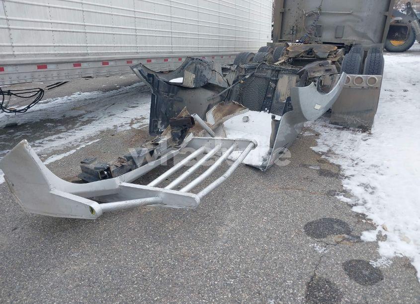 Photo 12 of 2017 Kenworth T680 (VIN 1XKYDP9X2HJ987940)