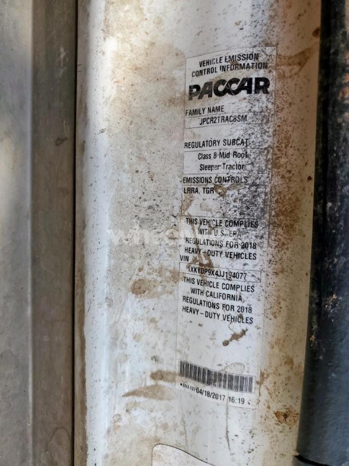 Photo 10 of 2018 KENWORTH T680 SEMI TRUCK (VIN 1XKYDP9X4JJ194077)