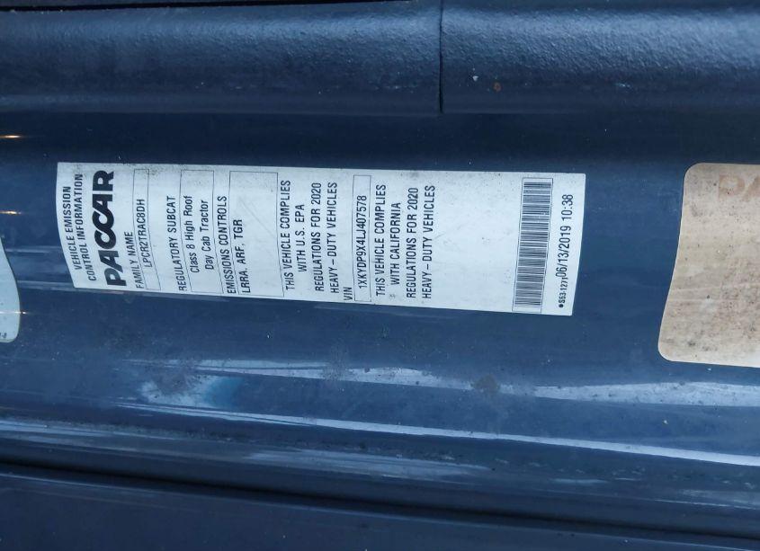 Photo 8 of 2020 Kenworth T680 (VIN 1XKYDP9X4LJ407578)