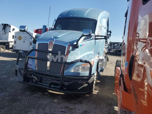 2024 KENWORTH T680 SEMI TRUCK (VIN 1XKYDP9X4RJ346368) main photo