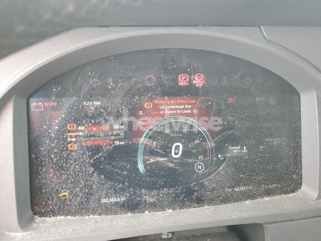 Photo 10 of 2024 KENWORTH T680 SEMI TRUCK (VIN 1XKYDP9X4RJ346368)