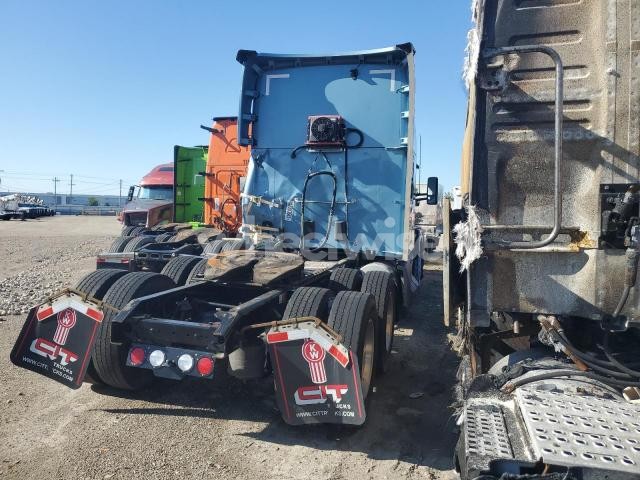 Photo 3 of 2024 KENWORTH T680 SEMI TRUCK (VIN 1XKYDP9X4RJ346368)