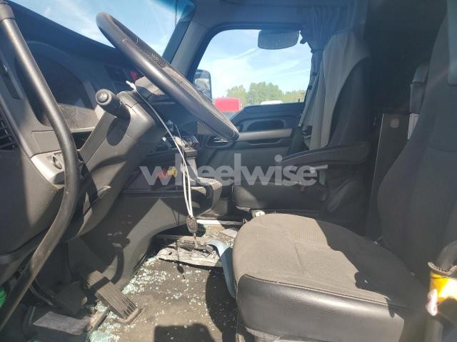 Photo 9 of 2024 KENWORTH T680 SEMI TRUCK (VIN 1XKYDP9X4RJ346368)