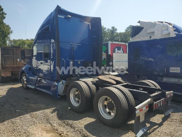 Photo 8 of 2018 KENWORTH T680 SEMI TRUCK (VIN 1XKYDP9X5JJ192421)