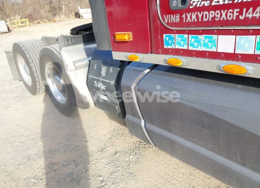 Photo 11 of 2015 Kenworth Construction T680 (VIN 1XKYDP9X6FJ445771)