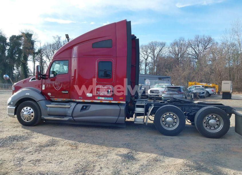 Photo 14 of 2015 Kenworth Construction T680 (VIN 1XKYDP9X6FJ445771)