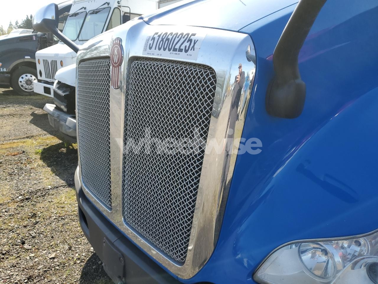 Photo 9 of 2020 KENWORTH T680 SEMI TRUCK (VIN 1XKYDP9X6LJ317395)
