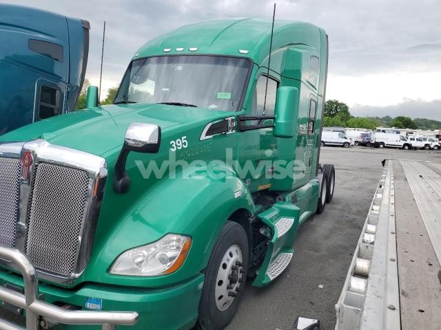 Photo 4 of 2020 KENWORTH T680 SEMI TRUCK (VIN 1XKYDP9X7LJ392395)