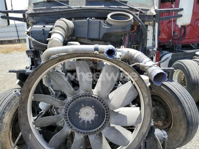 2018 KENWORTH CONSTRUCTION T680 (VIN 1XKYDP9X8JJ192767) main photo