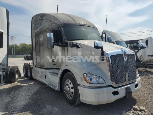 Photo 5 of 2022 KENWORTH T680 SEMI TRUCK (VIN 1XKYDP9X9NJ474812)