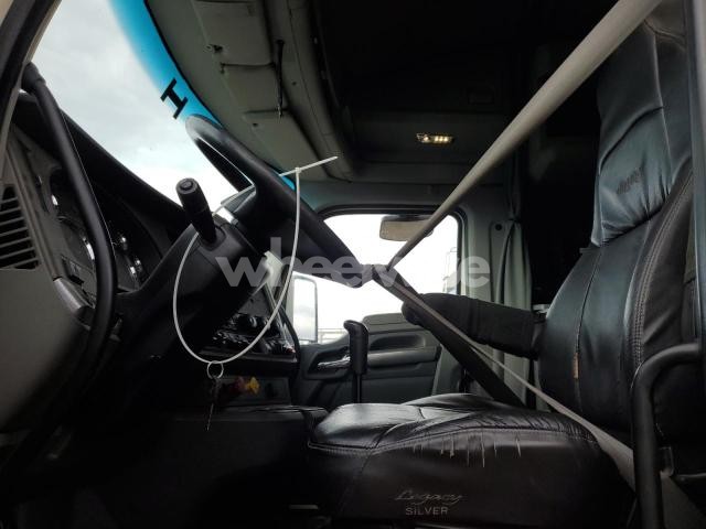 2019 KENWORTH CONSTRUCTI - SEMI TRUCK (VIN 1XKZD48X0KJ219997) main photo