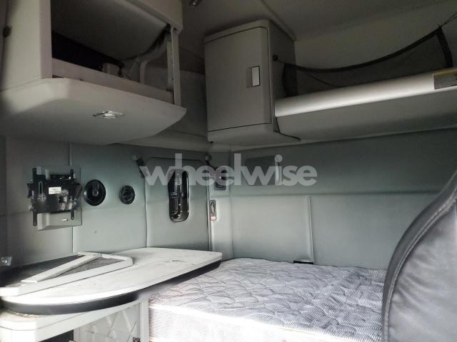 Photo 4 of 2019 KENWORTH CONSTRUCTI - SEMI TRUCK (VIN 1XKZD48X0KJ219997)