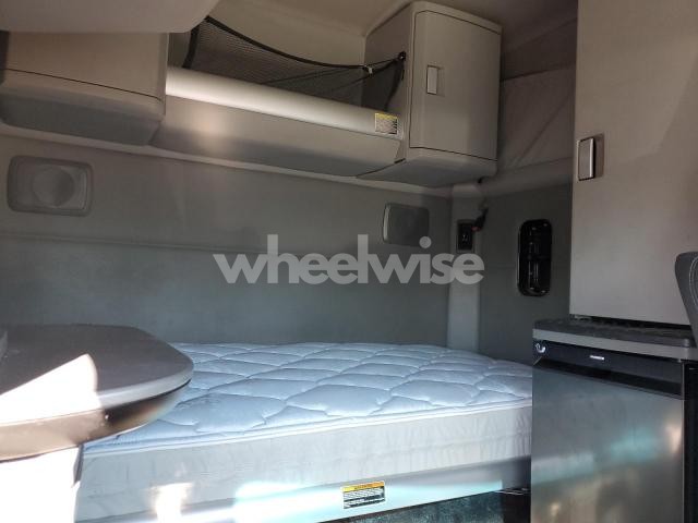 Photo 2 of 2020 KENWORTH CONSTRUCTI - semi truck N/A (VIN 1XKZD48X3LJ291326)