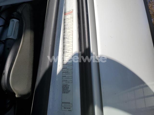 Photo 3 of 2015 KENWORTH T880 SEMI TRUCK (VIN 1XKZD49X6FJ423210)