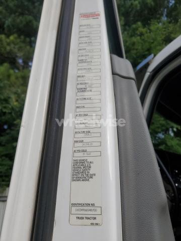 Photo 10 of 2016 KENWORTH T880 SEMI TRUCK (VIN 1XKZD49X6GJ481920)