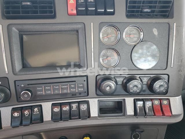 Photo 6 of 2016 KENWORTH T880 SEMI TRUCK (VIN 1XKZDP8X7GJ487163)